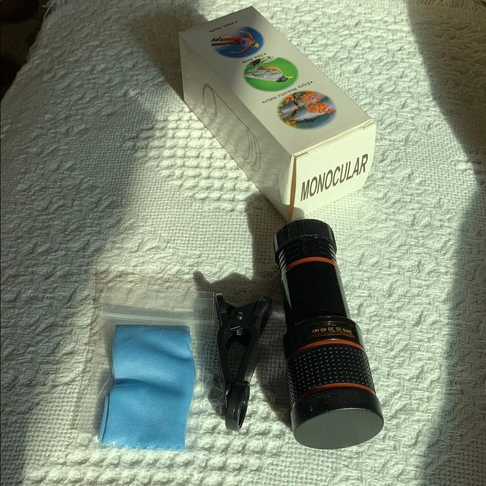 Monocular single lens for 12X magnification & cell phone clip for closeup photos